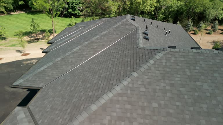 Emergency Roof Repair in Willoughby Hills, OH